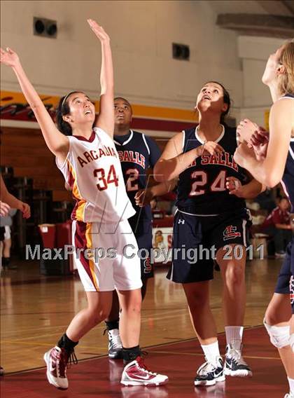 Thumbnail 3 in Arcadia vs. La Salle (La Canada Tournament) photogallery.