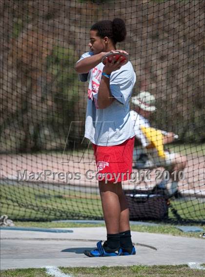 Thumbnail 2 in Victor Lopez Bayou Classic photogallery.