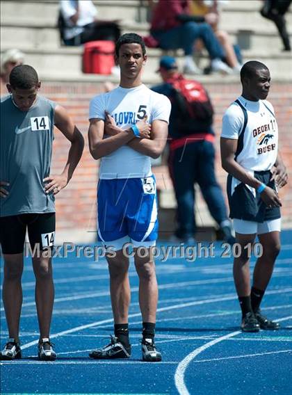 Thumbnail 3 in Victor Lopez Bayou Classic photogallery.