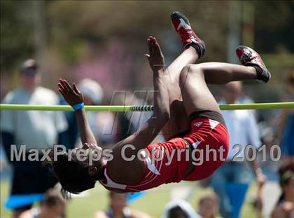 Thumbnail 3 in Victor Lopez Bayou Classic photogallery.
