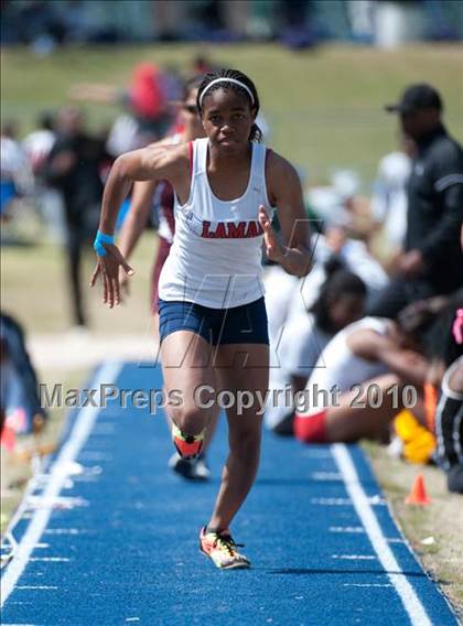 Thumbnail 2 in Victor Lopez Bayou Classic photogallery.