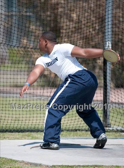 Thumbnail 2 in Victor Lopez Bayou Classic photogallery.