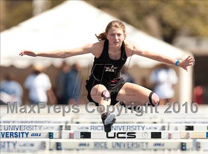 Thumbnail 2 in Victor Lopez Bayou Classic photogallery.