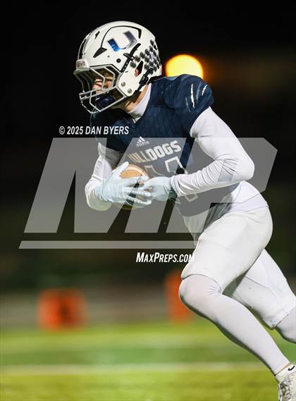 Thumbnail 3 in Resurrection Christian @ University photogallery.