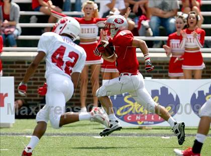 Thumbnail 2 in Beechwood vs. Dixie Heights (Skyline Crosstown Showdown) photogallery.