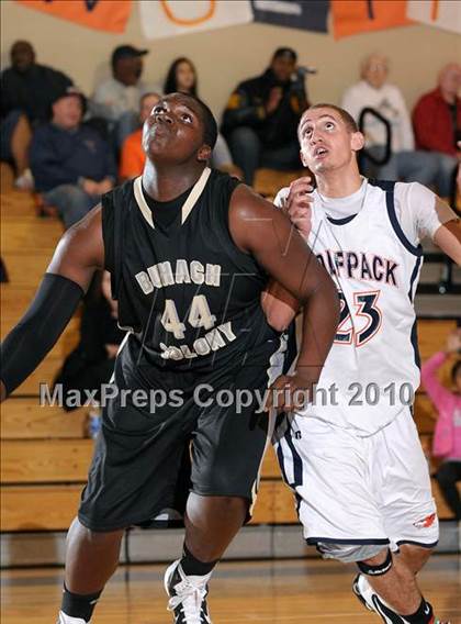 Thumbnail 1 in Buhach Colony vs. Cosumnes River (Running with the Pack) photogallery.