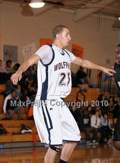 Thumbnail 1 in Buhach Colony vs. Cosumnes River (Running with the Pack) photogallery.