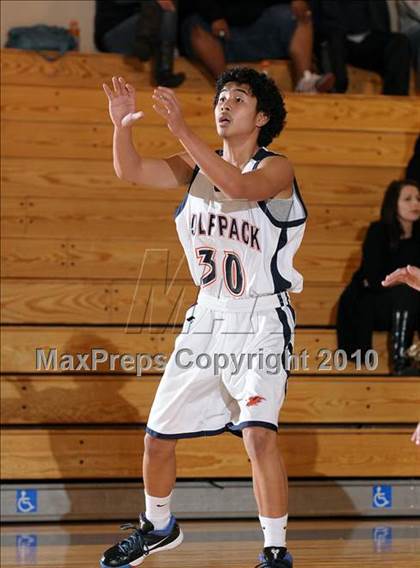 Thumbnail 1 in Buhach Colony vs. Cosumnes River (Running with the Pack) photogallery.