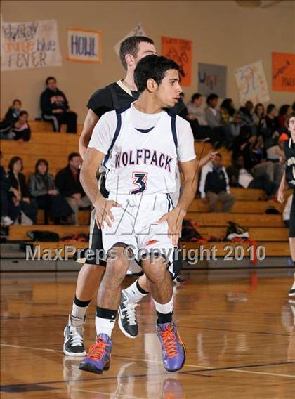 Thumbnail 1 in Buhach Colony vs. Cosumnes River (Running with the Pack) photogallery.