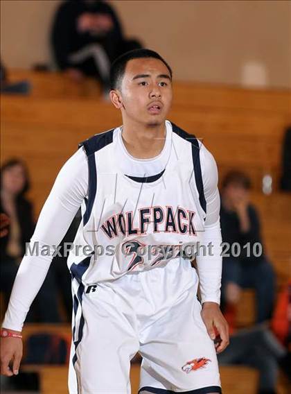 Thumbnail 1 in Buhach Colony vs. Cosumnes River (Running with the Pack) photogallery.