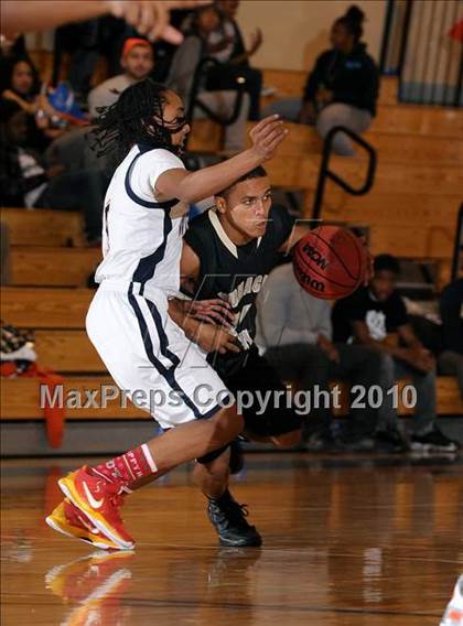 Thumbnail 1 in Buhach Colony vs. Cosumnes River (Running with the Pack) photogallery.