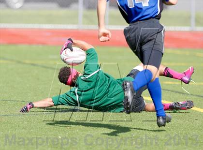 Thumbnail 1 in New London vs Southington (Division 2 Consolation) photogallery.