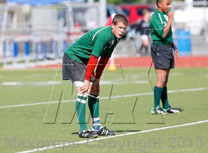 Thumbnail 2 in New London vs Southington (Division 2 Consolation) photogallery.