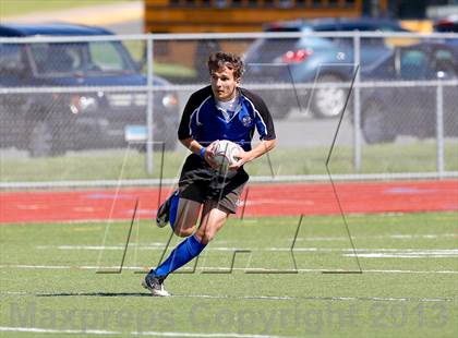 Thumbnail 1 in New London vs Southington (Division 2 Consolation) photogallery.