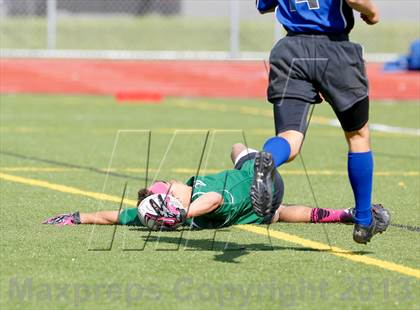 Thumbnail 2 in New London vs Southington (Division 2 Consolation) photogallery.