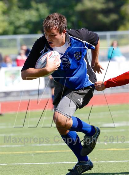 Thumbnail 1 in New London vs Southington (Division 2 Consolation) photogallery.