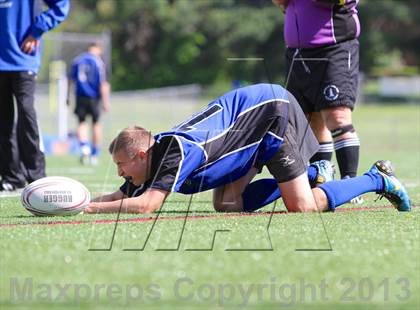 Thumbnail 3 in New London vs Southington (Division 2 Consolation) photogallery.