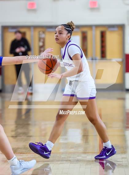 Thumbnail 3 in Wallkill vs. Monroe-Woodbury (Coaches vs Cancer Tournament) photogallery.