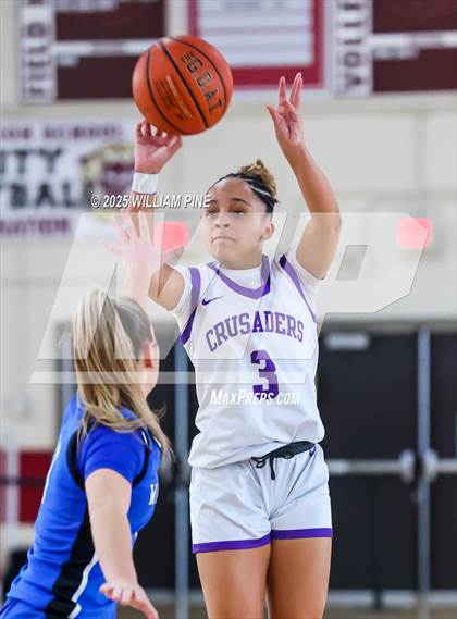 Thumbnail 1 in Wallkill vs. Monroe-Woodbury (Coaches vs Cancer Tournament) photogallery.