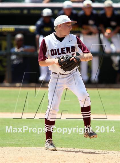 Thumbnail 2 in Pearland vs. Flower Mound (UIL 5A Semifinal) photogallery.