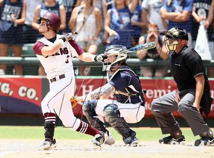 Thumbnail 2 in Pearland vs. Flower Mound (UIL 5A Semifinal) photogallery.