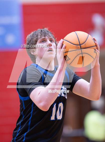 Thumbnail 3 in Banks County vs Southwest (GHSA A D1 Sweet 16) photogallery.