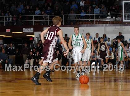 Thumbnail 3 in Benton vs Hamilton County (Benton Invitational Tournament) photogallery.