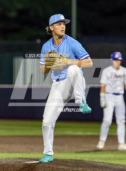Thumbnail 2 in Brock vs. Spring Hill (UIL 4A DII State Semifinal Playoff) photogallery.