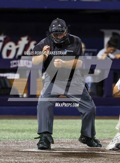 Thumbnail 2 in Brock vs. Spring Hill (UIL 4A DII State Semifinal Playoff) photogallery.