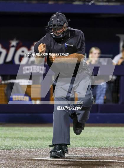 Thumbnail 3 in Brock vs. Spring Hill (UIL 4A DII State Semifinal Playoff) photogallery.