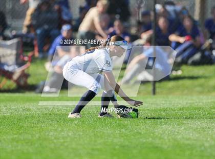 Thumbnail 3 in Arapahoe @ Columbine (CHSAA 5A First Round) photogallery.