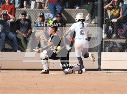 Thumbnail 1 in Arapahoe @ Columbine (CHSAA 5A First Round) photogallery.