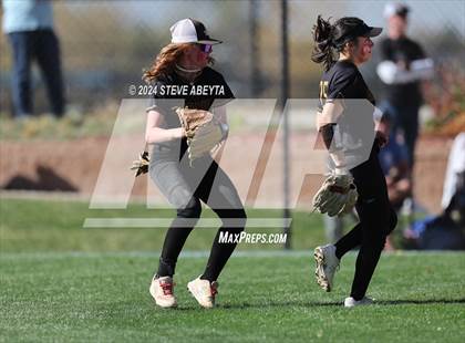 Thumbnail 1 in Arapahoe @ Columbine (CHSAA 5A First Round) photogallery.