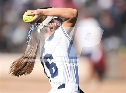 Thumbnail 1 in Arapahoe @ Columbine (CHSAA 5A First Round) photogallery.