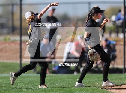 Thumbnail 2 in Arapahoe @ Columbine (CHSAA 5A First Round) photogallery.