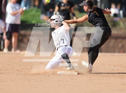 Thumbnail 1 in Arapahoe @ Columbine (CHSAA 5A First Round) photogallery.