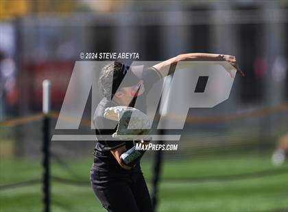 Thumbnail 3 in Arapahoe @ Columbine (CHSAA 5A First Round) photogallery.