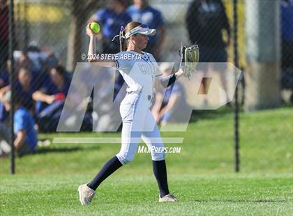 Thumbnail 1 in Arapahoe @ Columbine (CHSAA 5A First Round) photogallery.
