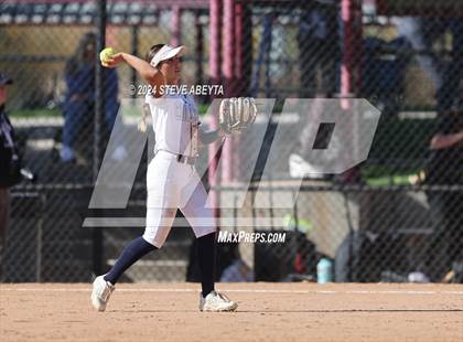 Thumbnail 3 in Arapahoe @ Columbine (CHSAA 5A First Round) photogallery.