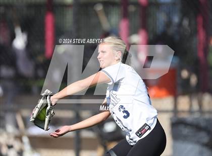 Thumbnail 1 in Arapahoe @ Columbine (CHSAA 5A First Round) photogallery.