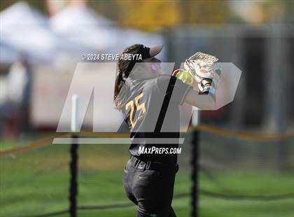 Thumbnail 2 in Arapahoe @ Columbine (CHSAA 5A First Round) photogallery.