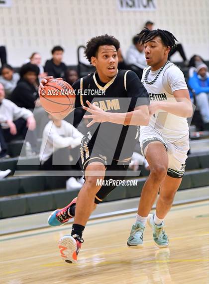 Thumbnail 2 in Absegami vs Pemberton (NJSIAA South Group 3 Round 1) photogallery.