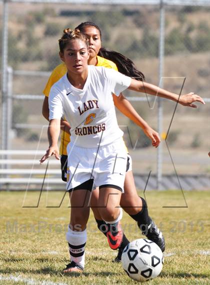 Thumbnail 1 in Kirtland Central vs. Santa Fe Indian School photogallery.