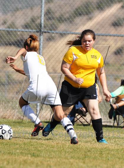 Thumbnail 2 in Kirtland Central vs. Santa Fe Indian School photogallery.