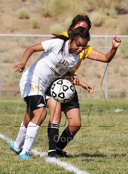 Thumbnail 3 in Kirtland Central vs. Santa Fe Indian School photogallery.