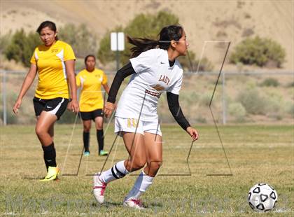 Thumbnail 3 in Kirtland Central vs. Santa Fe Indian School photogallery.