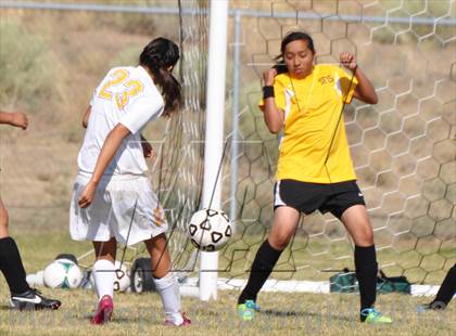 Thumbnail 3 in Kirtland Central vs. Santa Fe Indian School photogallery.