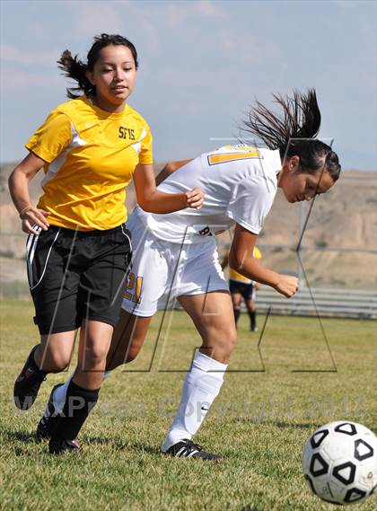 Thumbnail 3 in Kirtland Central vs. Santa Fe Indian School photogallery.