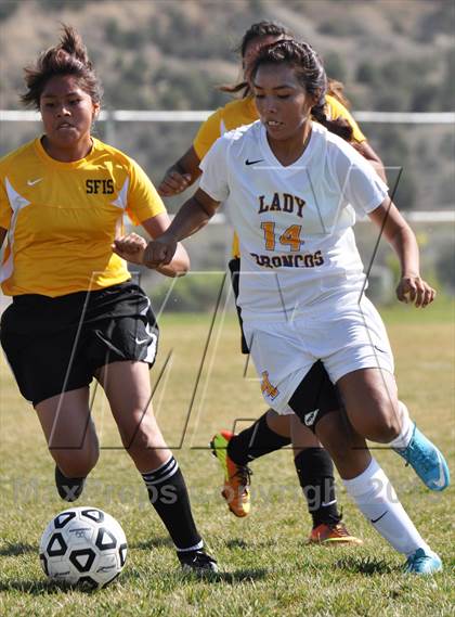 Thumbnail 3 in Kirtland Central vs. Santa Fe Indian School photogallery.