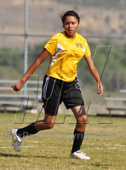 Thumbnail 2 in Kirtland Central vs. Santa Fe Indian School photogallery.